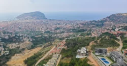 Tepe Alanya'da Satılık Lüks ve Şık Villa