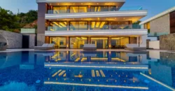 Úžasná luxusní vila na prodej v Bektaş v Alanyi