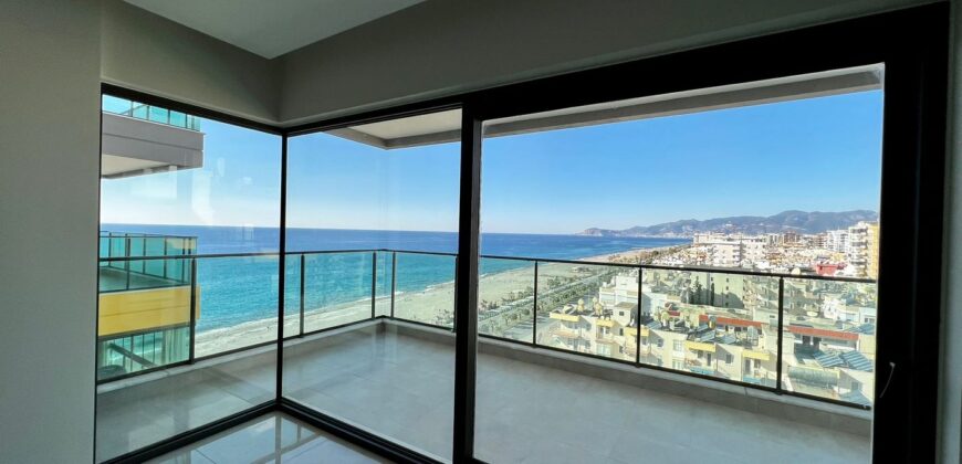Three-room furnished apartment in a premium residential complex in the first coastline with sea views in Mahmutlar